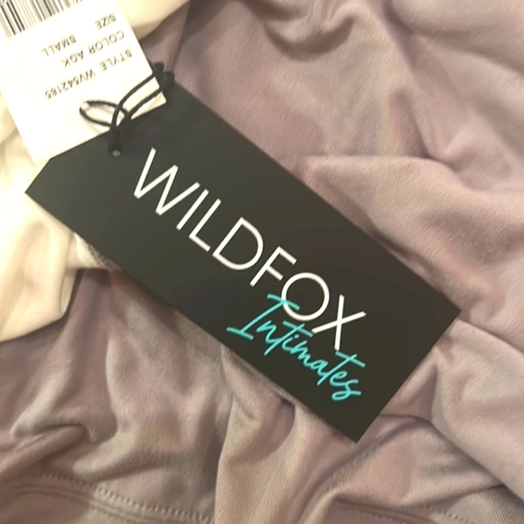 Wild fox intimidates pajamas size small women’s - Picture 9 of 11